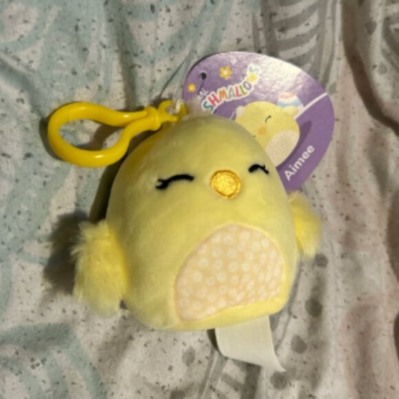 Squishmallow Aimee the Chick Mini Clip NWT New with Tag Easter - Picture 1 of 2